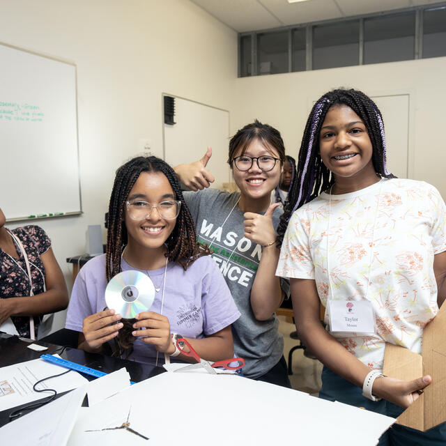 group of FOCUS students