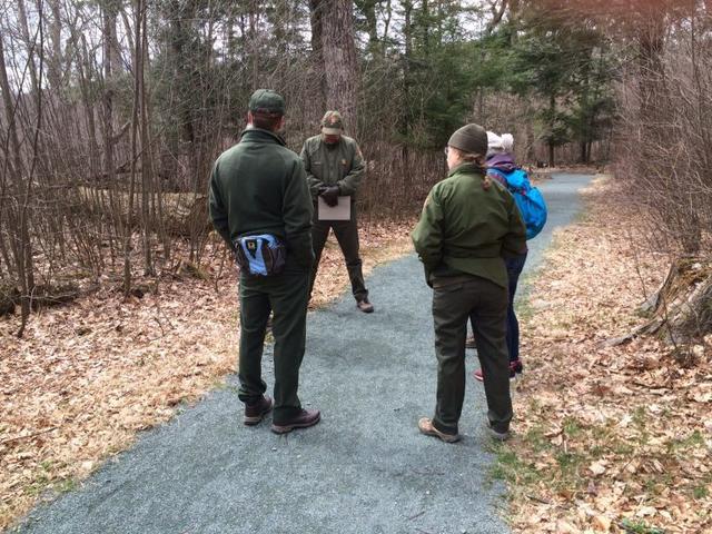 Shenandoah NP rangers explaining the issue of forest pests to ESP students