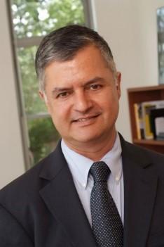 Headshot photo of Vikas Chandhoke