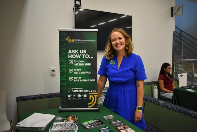 Volunteer at ScienceConnect 2025